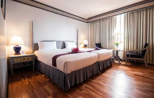 Diamond Plaza Hotel