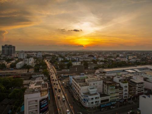 V.l. Hatyai Hotel