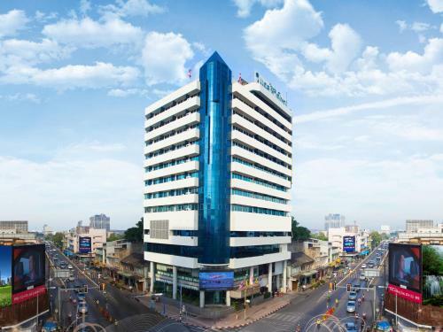 V.l. Hatyai Hotel