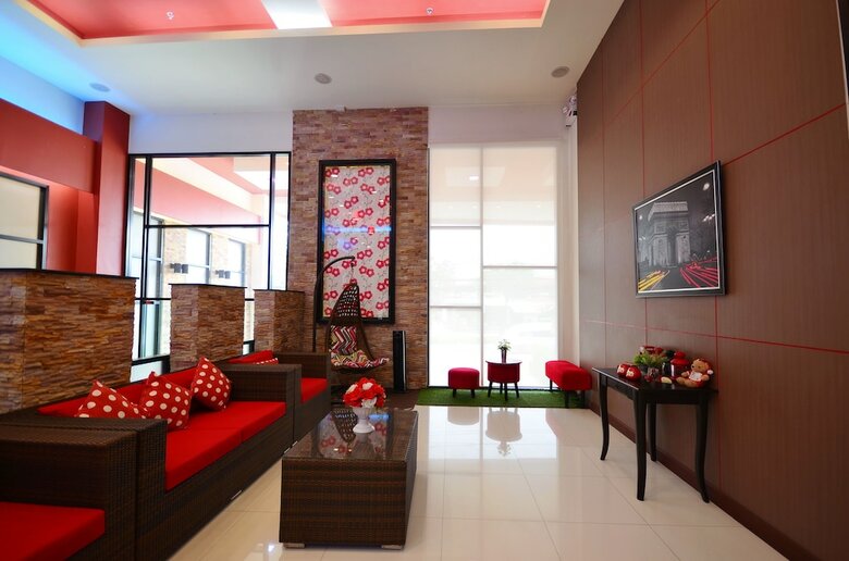 Pb Grand Hotel