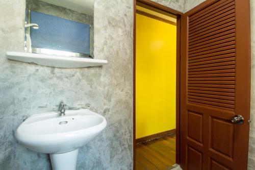 Hostal Central Guesthouse