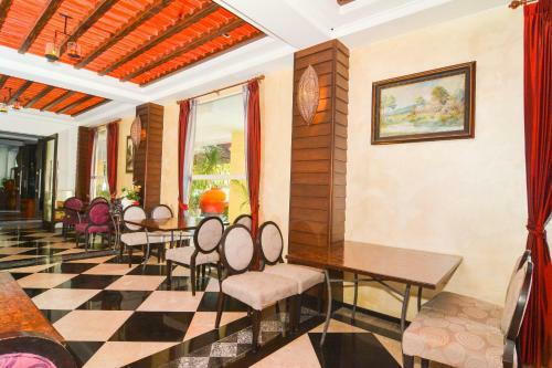 Rich Boutique Hotel