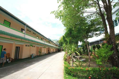 Hotel J.holiday Inn