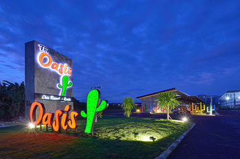 Hotel The Oasis Resort