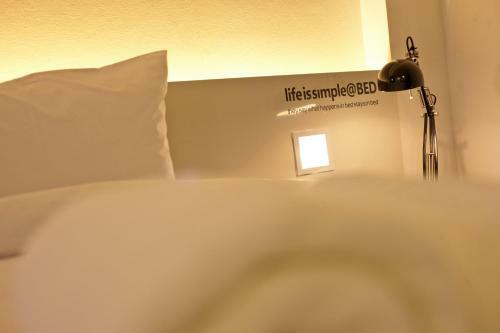 Bed Phrasingh Hotel
