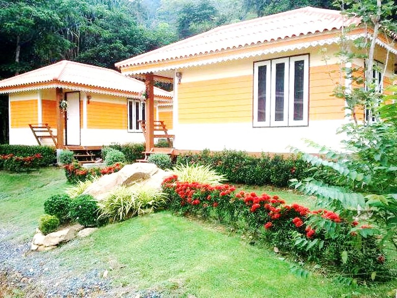 Hostal Phu Lanta Life