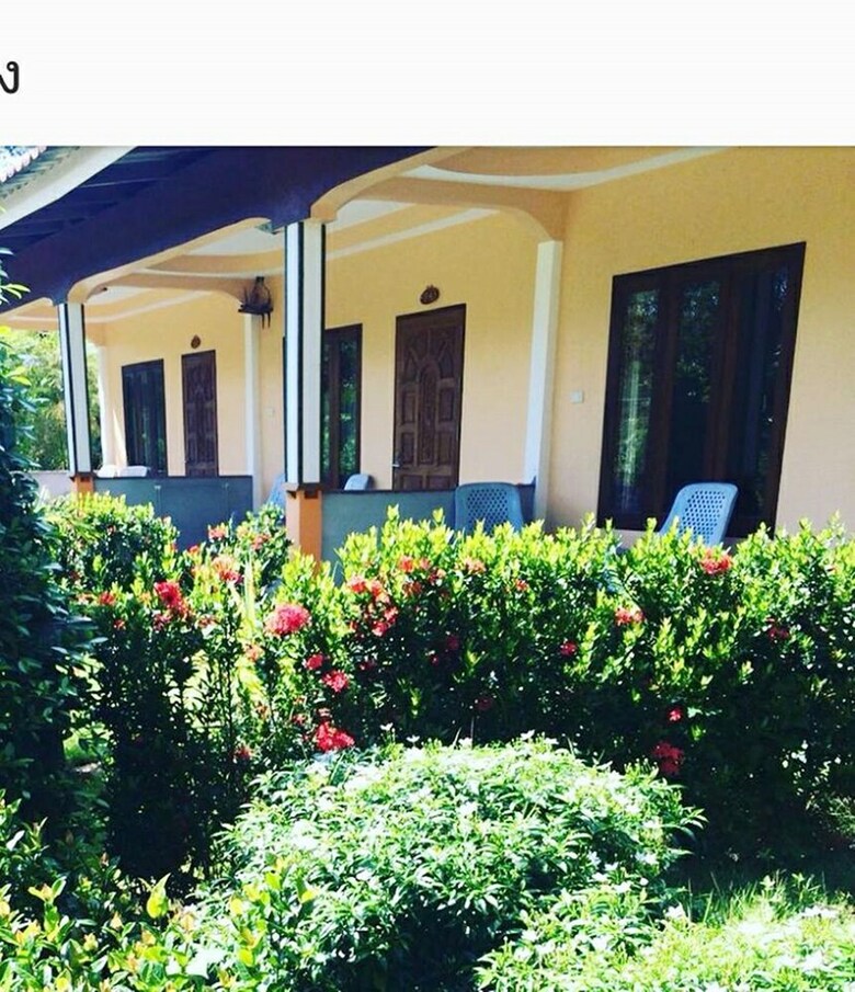 Hostal Phu Lanta Life