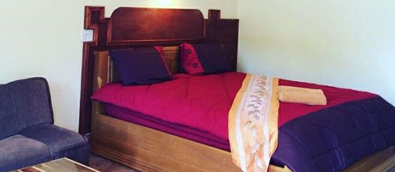 Hostal Phu Lanta Life