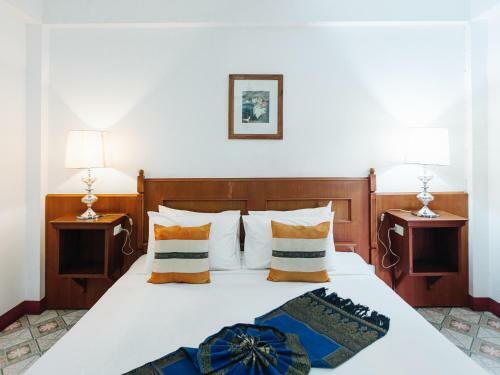 Hostal Rendezvous Guesthouse