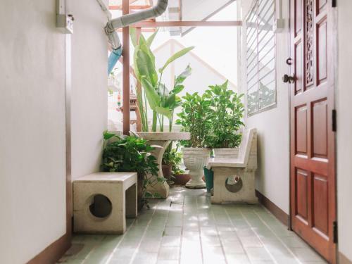 Hostal Rendezvous Guesthouse