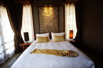 Hotel Alama Sea Village Resort