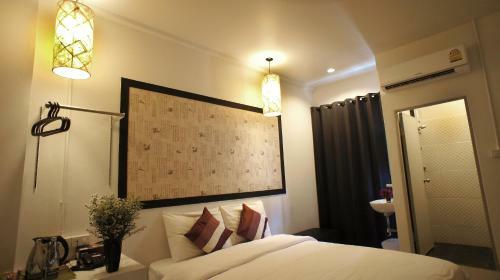 Hostal Walking Street Residence