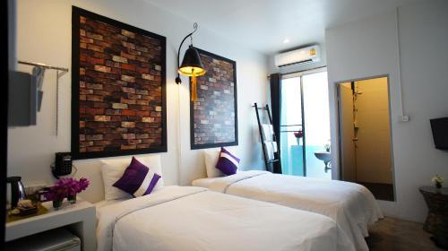 Hostal Walking Street Residence