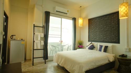 Hostal Walking Street Residence