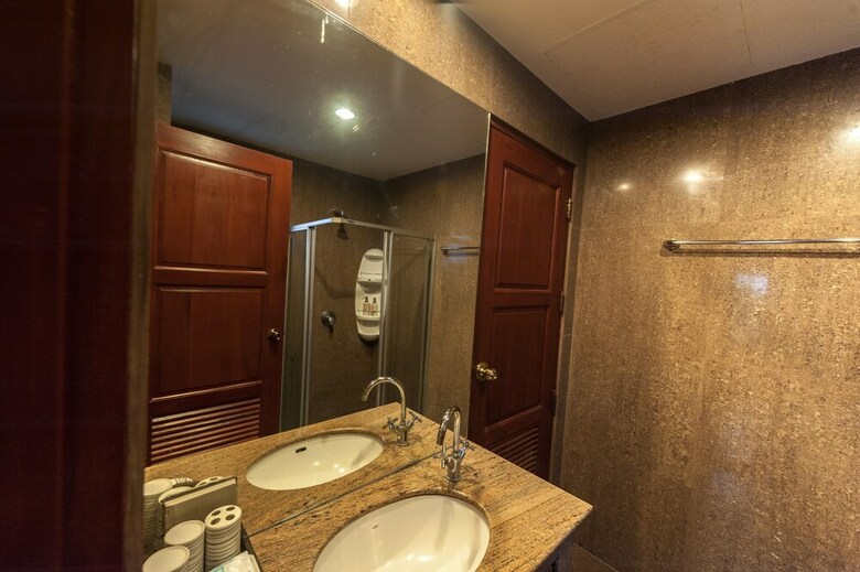 Hotel Ruen Ariya Resort