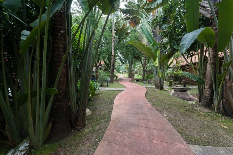 Hotel Ruen Ariya Resort