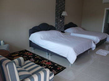Aparthotel Highway Inn
