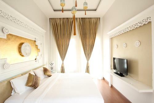 Hotel Ratchiangsaen Flora House