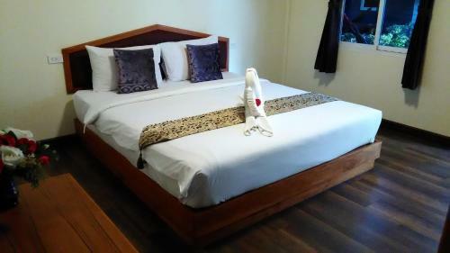 Hotel Lanta New Coconut Bungalow