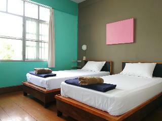 Hostal 60 Blue House