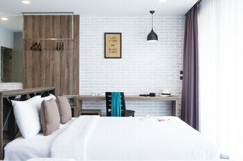 Decem Hotel