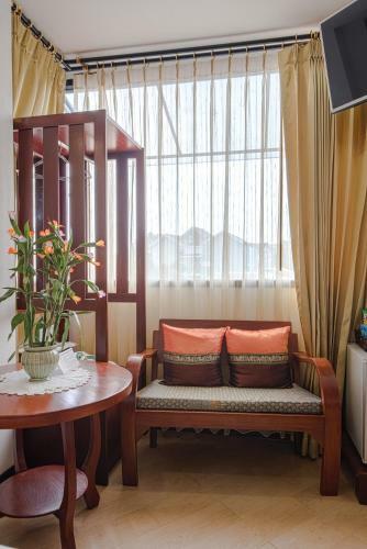 Bed & Breakfast Chedi Home
