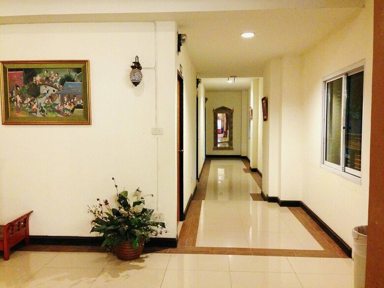 Hotel Natee Place