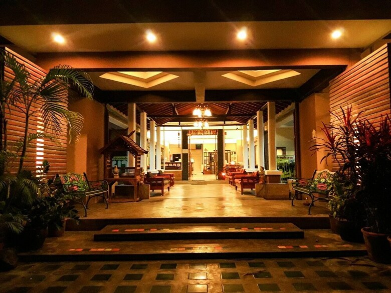 Hotel Natee Place
