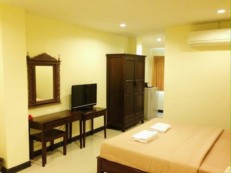 Hotel Natee Place