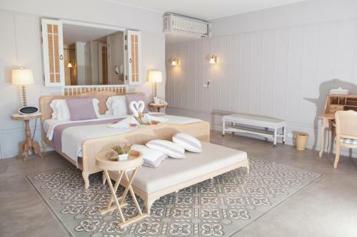 Hotel Devasom Hua Hin Resort