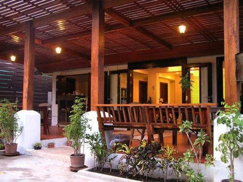 Hostal Yindee Stylish Guesthouse