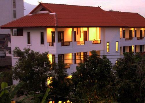Hostal Yindee Stylish Guesthouse