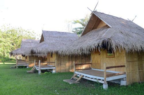 Hotel Baan Pai Riverside Resort