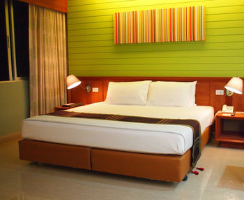 Long Beach Cha Am Hotel