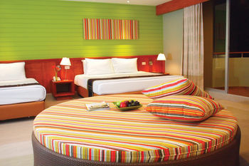 Long Beach Cha Am Hotel