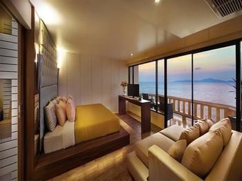 Hotel Golden Cliff House
