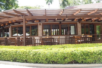 Woodlands Hotel And Resort