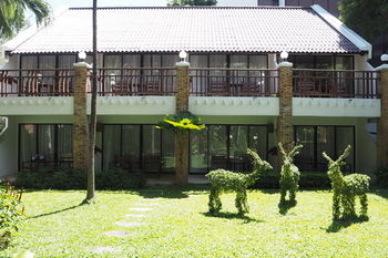 Woodlands Hotel And Resort