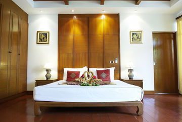 Hotel Erawan Palms Resort