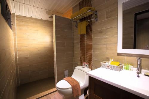 Hotel Phi Phi Natural Resort