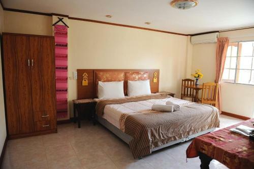 Hostal The Britannia