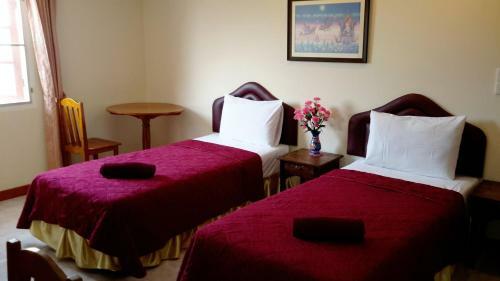 Hostal The Britannia
