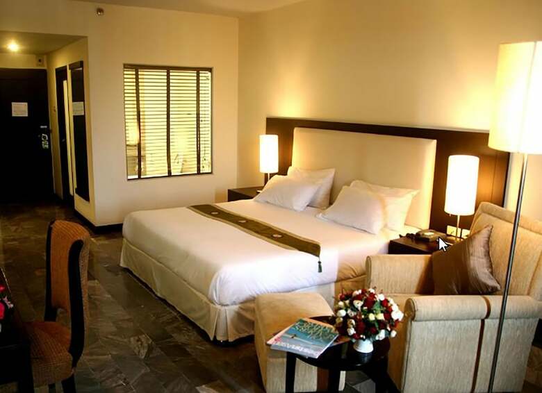 Royal Lanna Hotel