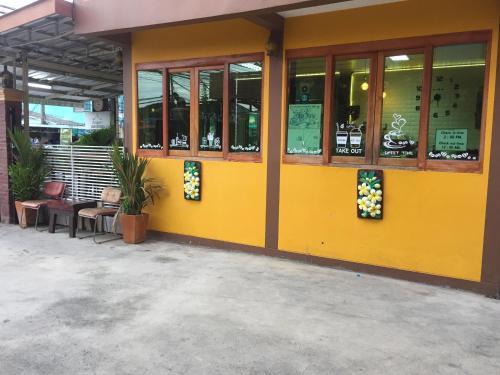 Hostal Baan Bussara
