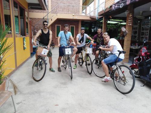 Hostal Baan Bussara