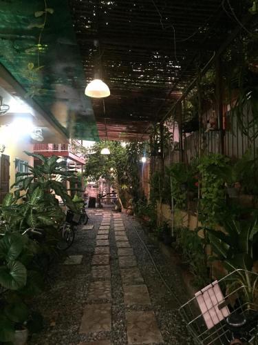 Hostal Baan Bussara