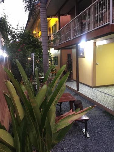 Hostal Baan Bussara