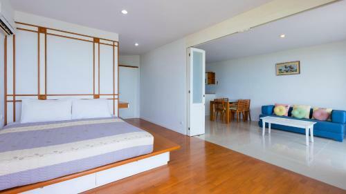 Apartamentos Baan Poolom Beachfront Condominium