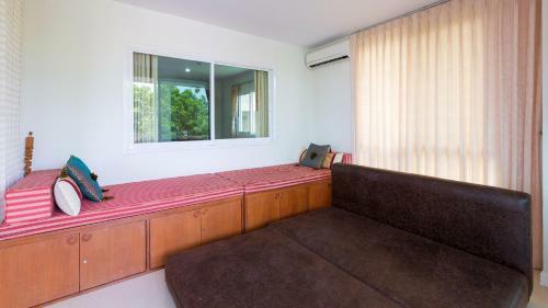 Apartamentos Baan Poolom Beachfront Condominium