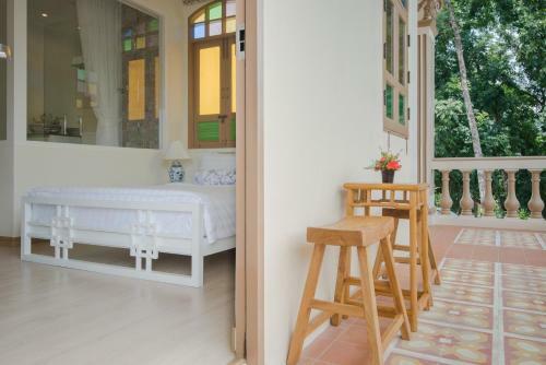 Posada O'nya Phuket Hotel